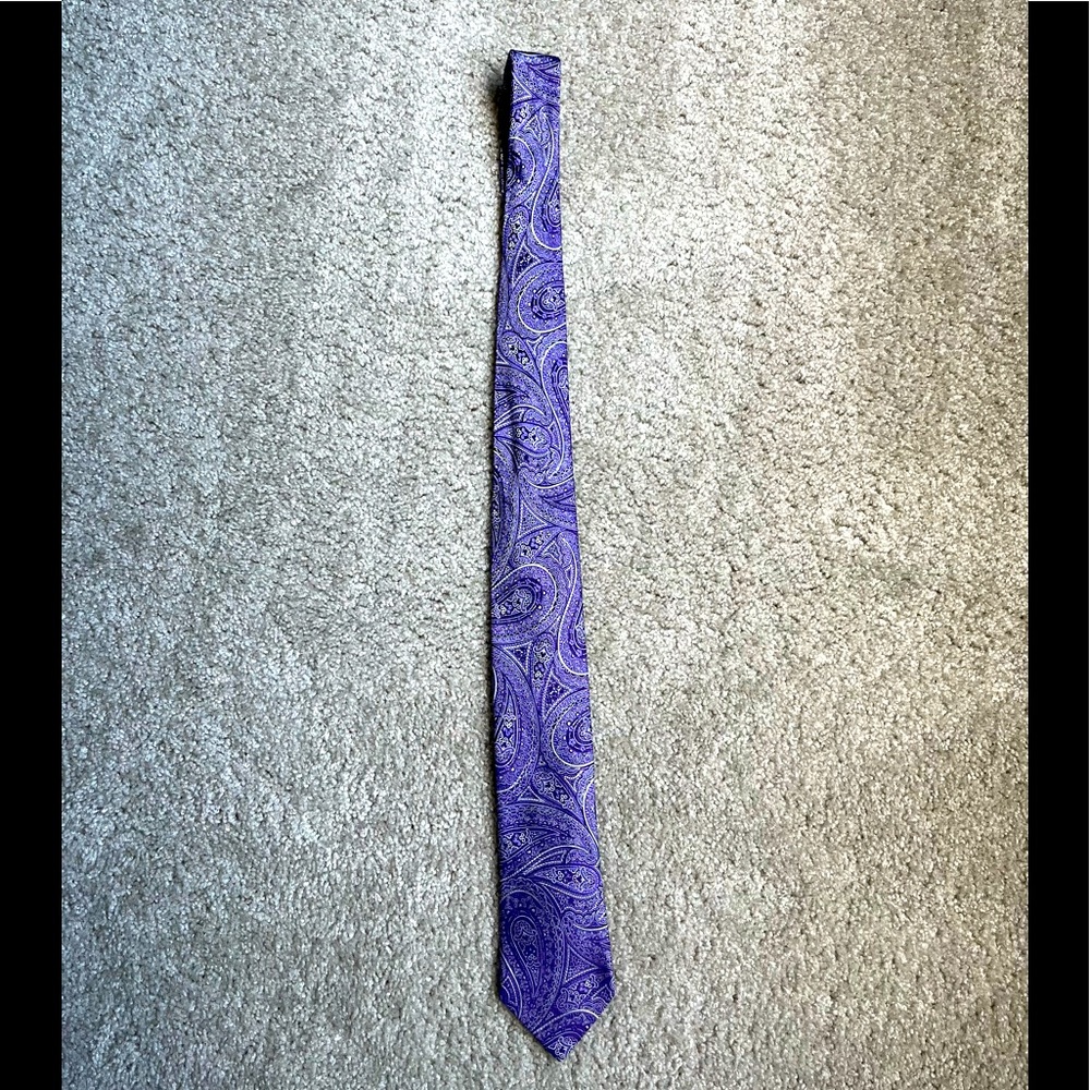 Geoffrey Beene paisley silk tie